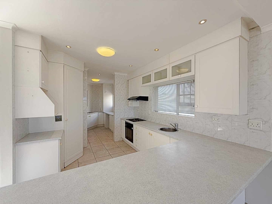 4 Bedroom Property for Sale in Middedorp Western Cape